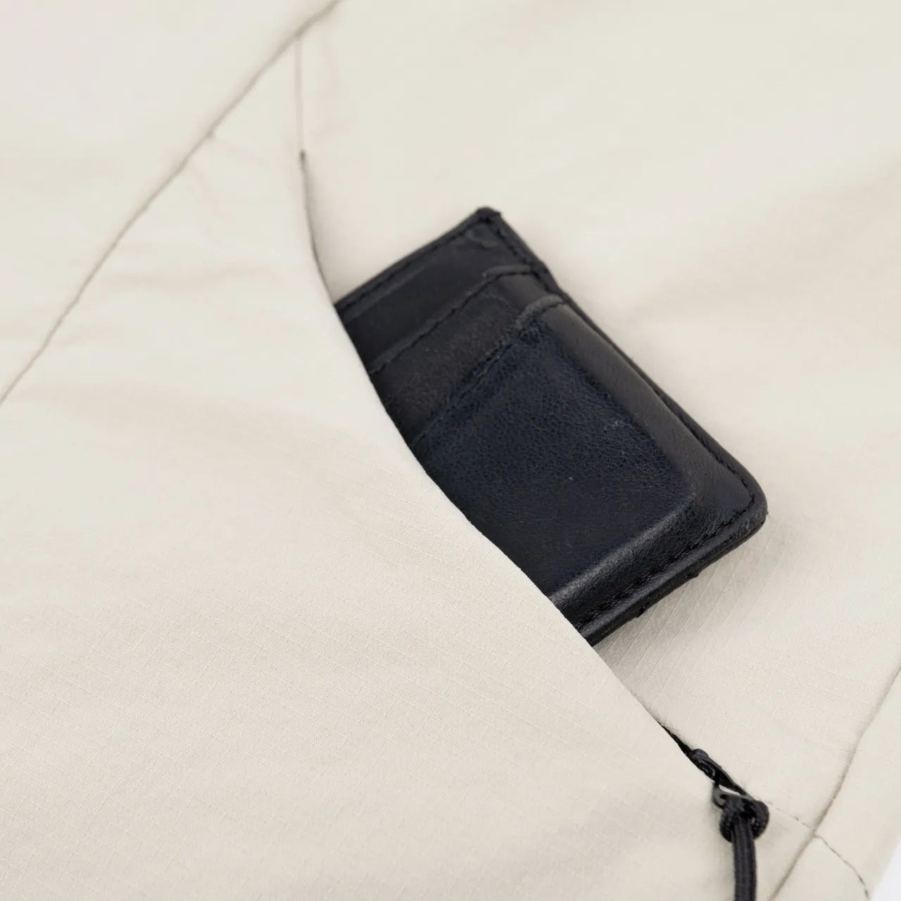 U8 BOXY SHIRT (KHAKI)