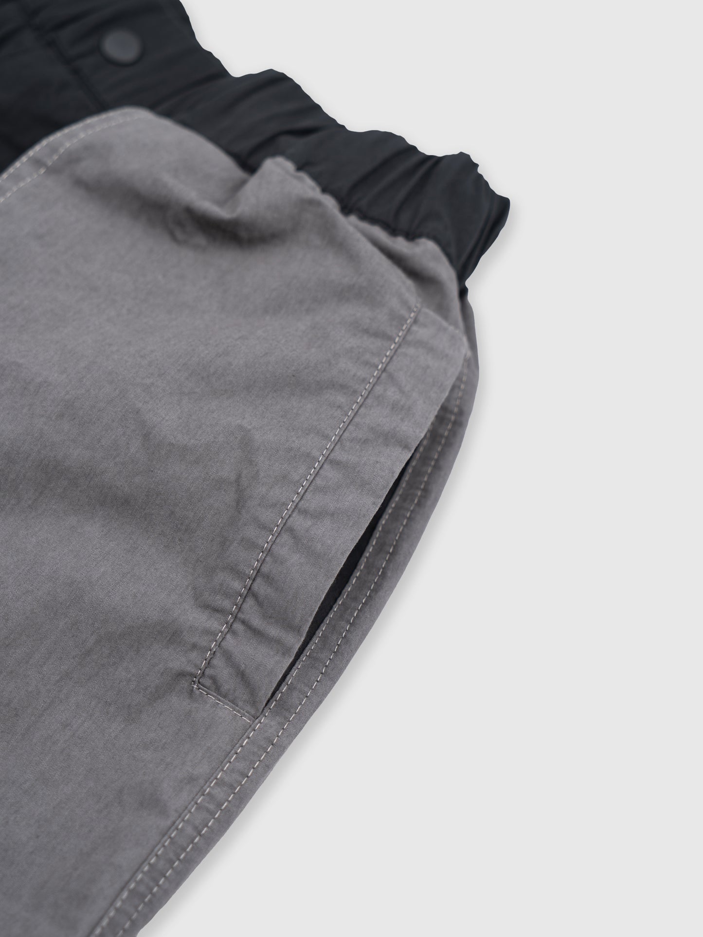 SRC UNDER KNEE SHORTS BLACK (PRE-ORDER)
